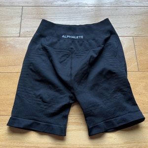 Alphalete Small Ozone Shorts in Black